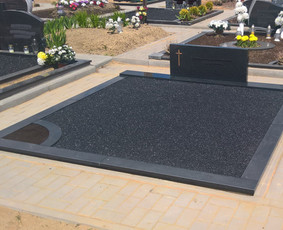 Paminklai, kapaviečių projektavimas, montavimas www.kapu.lt 865688083
Granitą gabename iš Suomijos, Švedijos ir Rusijos ir t.t.
