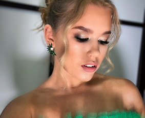 Makiažas ir šukuosena - Plaukų modeliavimas - 4 Plaukų modeliavimas - Makiažas ir šukuosena - 4