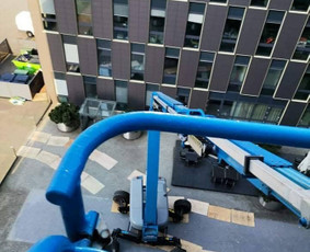 Naujos technologijos – langų, fasadų, stogų valymo paslaugos - Buitinės paslaugos - 2 Buitinės paslaugos - Naujos technologijos – langų, fasadų, stogų valymo paslaugos - 2