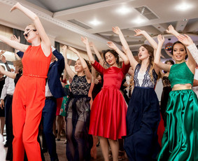 Renginių vedėja Maja - Viešųjų renginių vedimas - 1 Viešųjų renginių vedimas - Renginių vedėja Maja - 1