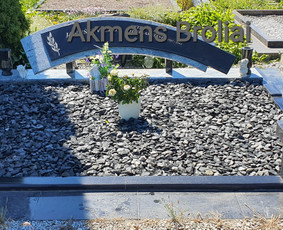 Paminklai. Uždangos. Antkapiai. Stalviršiai. Laiptai. / MB Akmens Broliai / Darbų pavyzdys ID 2369513