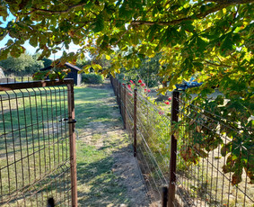 Montuojam segmentines ir metaliniu tvoralenčių tvoras / Arvydas / Darbų pavyzdys ID 2369699