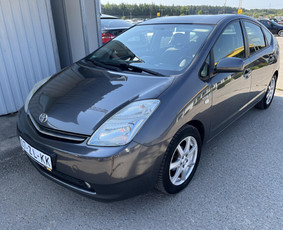 Tojota prius nuoma 140 evr savaitei - Automobilių nuoma - 2 Automobilių nuoma - Tojota prius nuoma 140 evr savaitei - 2