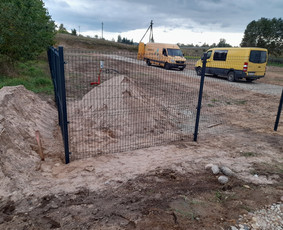 Montuojam segmentines ir metaliniu tvoralenčių tvoras / Arvydas / Darbų pavyzdys ID 2382097