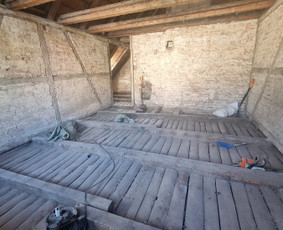 Grindų demontavimas - Griovimo darbai senų baldu šiukšlių išvežimas - 1