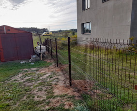 Montuojam segmentines ir metaliniu tvoralenčių tvoras / Arvydas / Darbų pavyzdys ID 2405154