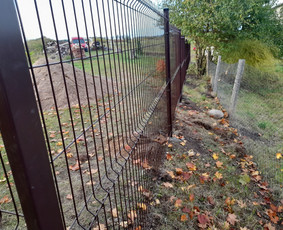 Montuojam segmentines ir metaliniu tvoralenčių tvoras / Arvydas / Darbų pavyzdys ID 2405158