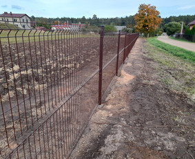 Montuojam segmentines ir metaliniu tvoralenčių tvoras / Arvydas / Darbų pavyzdys ID 2405160