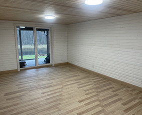 Šlaitiniu stogų ir ventiliuojamų fasadų įrengimas / Wood House / Darbų pavyzdys ID 2405786