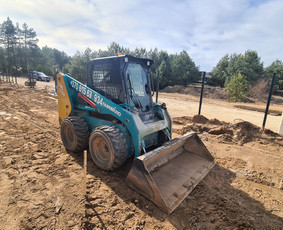 Ekskavatorinio krautuvo račioko bobcat nuoma skalda žvyras / Technika žemės kasimo darbai / Darbų pavyzdys ID 2411374