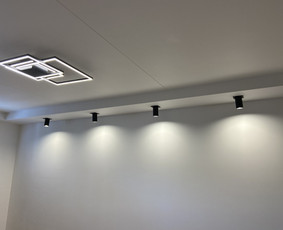 Smulkūs elektros darbai - Namų ūkio meistras Klaipėdoje - 1