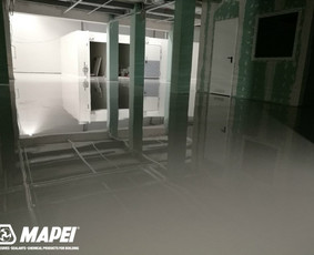 MAPEFLOOR SL savaime išsilyginanti epoksidinė grindų danga. Blizgus paviršius.  Sandėliavimo paskirties patalpos Vilniuje.
http://www.mapei.com/public/NO/products/6732-mapefloor