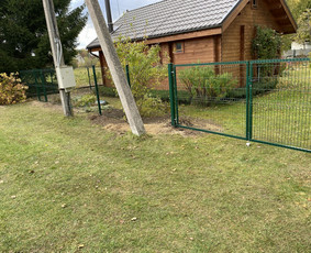 Tvorų montavimo darbai - Kiemo vartai, gamyba - 2 Kiemo vartai, gamyba - Tvorų montavimo darbai - 2