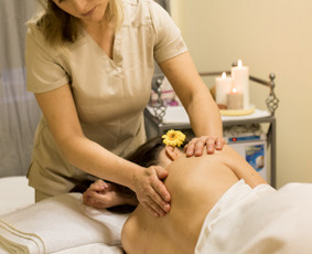 Pajauskite malonumą būti savo kūne! - Galvos, kaklo ir pečių juostos masažas - 4 Galvos, kaklo ir pečių juostos masažas - Pajauskite malonumą būti savo kūne! - 4