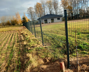 Montuojam segmentines ir metaliniu tvoralenčių tvoras / Arvydas / Darbų pavyzdys ID 2432728