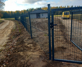 Montuojam segmentines ir metaliniu tvoralenčių tvoras / Arvydas / Darbų pavyzdys ID 2432734