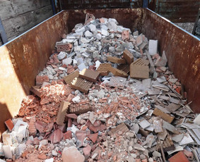 Atliekų išvežimas - Šiukšlių išvežimas: statybinių ir kt. - 3 Šiukšlių išvežimas: statybinių ir kt. - Atliekų išvežimas - 3