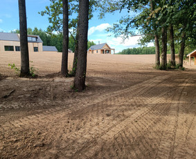 Mini krautuvo nuoma. Vejos įrengimas / MB JUSTEIRA / Darbų pavyzdys ID 2439530