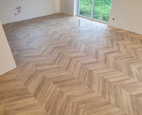 Dangos klojimas. Pvc grindys. Vinilines grindys. / Projektas Grindys / Darbų pavyzdys ID 2449090