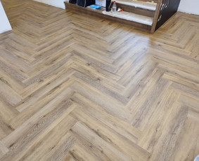 Dangos klojimas. Pvc grindys. Vinilines grindys. / Projektas Grindys / Darbų pavyzdys ID 2449102