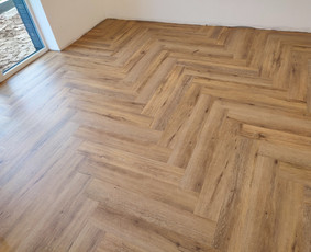 Dangos klojimas. Pvc grindys. Vinilines grindys. / Projektas Grindys / Darbų pavyzdys ID 2449104
