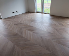 Dangos klojimas. Pvc grindys. Vinilines grindys. / Projektas Grindys / Darbų pavyzdys ID 2449120