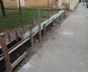 Tvoros pamatai, betonavimas - Tvoru ir Vartu Statymas - 3