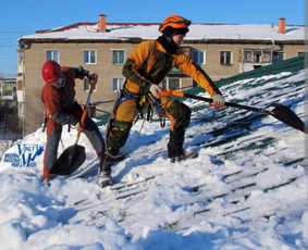 Aukštuminiai darbai - Stogų valymas ir priežiūra - 1 Stogų valymas ir priežiūra - Aukštuminiai darbai - 1