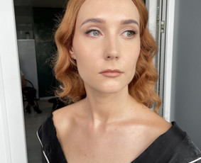 Makeup Ieva Makiažas, šukosenos, įvaizdžio kūrimas - Proginės šukuosenos - 1 Proginės šukuosenos - Makeup Ieva Makiažas, šukosenos, įvaizdžio kūrimas - 1