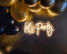 Šviečiančių raidžių nuoma - Foto siena - dekoravimas - dekoracijų nuoma - 2