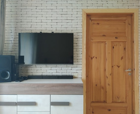 TV sienų apdaila dekoratyviniu akmeniu