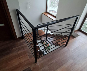Laiptai, turėklai, vartai, švietuvai, metalo gaminiai. / metalo gaminiai / Darbų pavyzdys ID 2506756