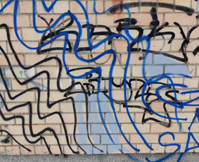 Specifinio valymo paslaugos - Grafiti plovimas - 4 Grafiti plovimas - Specifinio valymo paslaugos - 4