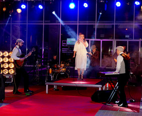 Scena 8x6, įgarsinimas, apšvietimas Jūsų šventei - Garso aparatūros nuoma - 1 Garso aparatūros nuoma - Scena 8x6, įgarsinimas, apšvietimas Jūsų šventei - 1