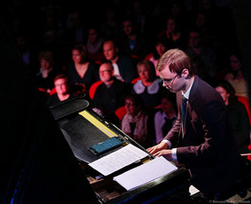 Džiazo pianistas ir grupė / Linas Karaliūnas / Darbų pavyzdys ID 2510274