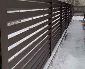 Modernių tvorų įrengimas nuo pagrindų - Betoninės tvoros - 3 Betoninės tvoros - Modernių tvorų įrengimas nuo pagrindų - 3