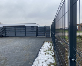 Modernių tvorų įrengimas nuo pagrindų - Segmentinės tvoros - 3 Segmentinės tvoros - Modernių tvorų įrengimas nuo pagrindų - 3