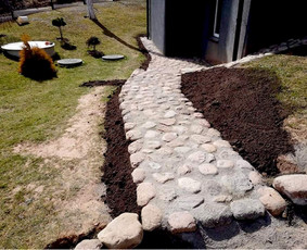Akmens grindiniai, mūras, pakrantės. / Valentas / Darbų pavyzdys ID 2516078