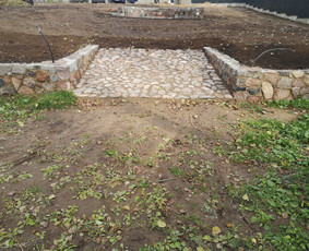 Akmens grindiniai, mūras, pakrantės. / Valentas / Darbų pavyzdys ID 2516168