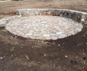 Akmens grindiniai, mūras, pakrantės. / Valentas / Darbų pavyzdys ID 2516172