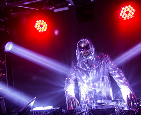 Gimtadienių, jubiliejų vedimas - Vedėjai, įgarsinimas, apšvietimas, scena 8x6 - Jūsų šventei - 2