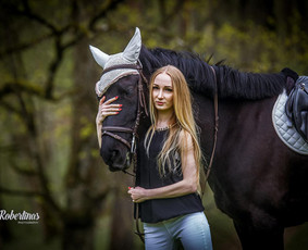 Fotosesija su žirgu
Kviečiu Jus ir Jūsų artimuosius į įspūdžių kupiną fotosesiją su gracingais ir mielas emocijas keliančiais žirgais už itin patrauklią kainą!