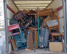 Perkraustymo paslaugos -Krovinių pervežimas - Senų baldų išvežimas - 1 Senų baldų išvežimas - Perkraustymo paslaugos -Krovinių pervežimas - 1