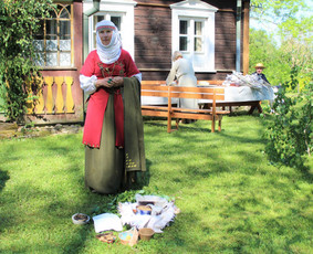 Renginių, lietuviškų apeigų vedėja, atlikėja, lektorė / UAB Kruenta / Darbų pavyzdys ID 2536528