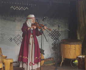 Renginių, lietuviškų apeigų vedėja, atlikėja, lektorė / UAB Kruenta / Darbų pavyzdys ID 2536656