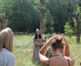 Renginių, lietuviškų apeigų vedėja, atlikėja, lektorė / UAB Kruenta / Darbų pavyzdys ID 2537032