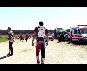 Motokroso varzybu filmavimas
