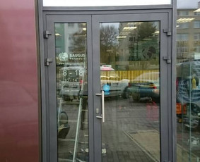 Reklama ant automobilio, Šviesdėžės, Lipdukų gamyba/šalinima / Trigalvis / Darbų pavyzdys ID 451779
