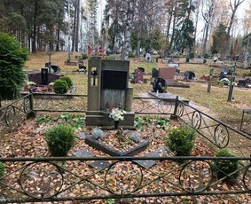 Kapų tvarkymas ir priežiūra / Kapinių Priežiūra / Darbų pavyzdys ID 2556370