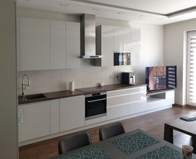 Baldų gamyba. Spintos, drabužinės, stumdomos durys. - Miegamojo baldų gamyba - 3 Miegamojo baldų gamyba - Baldų gamyba. Spintos, drabužinės, stumdomos durys. - 3